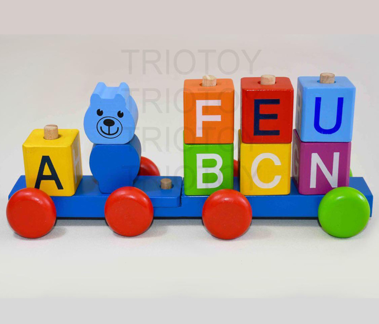 tren en madera